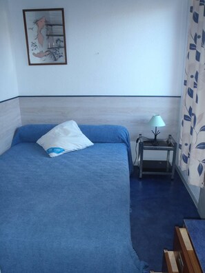 3 bedrooms - VILLA  3 ROOMS MEZ 55m2 + TERRACE 13m2 REF 4017 (MARSEILLAN PLAGE)