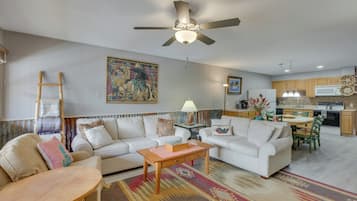 Apartment (2 Bedrooms) | Front of property