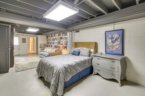 House (5 Bedrooms) | Interior