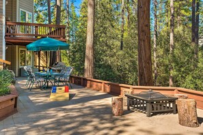 House (2 Bedrooms) | Interior - Beautiful Wooded Escape, Half-mi to Pine Mtn Lake! (Groveland)