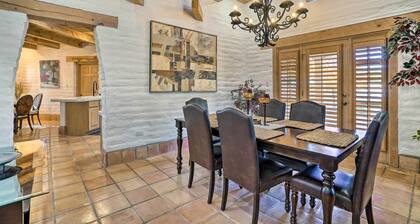 Las Cruces Home 'La Casa Blanca' w/ Courtyard