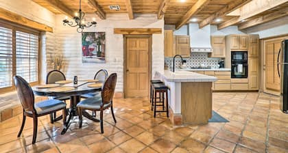 Las Cruces Home 'La Casa Blanca' w/ Courtyard