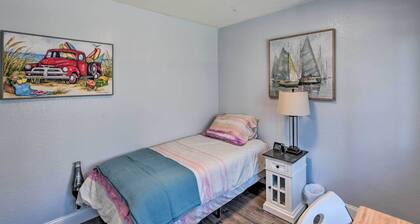 Breezy Monterey Apt: Walk to Downtown & Beach