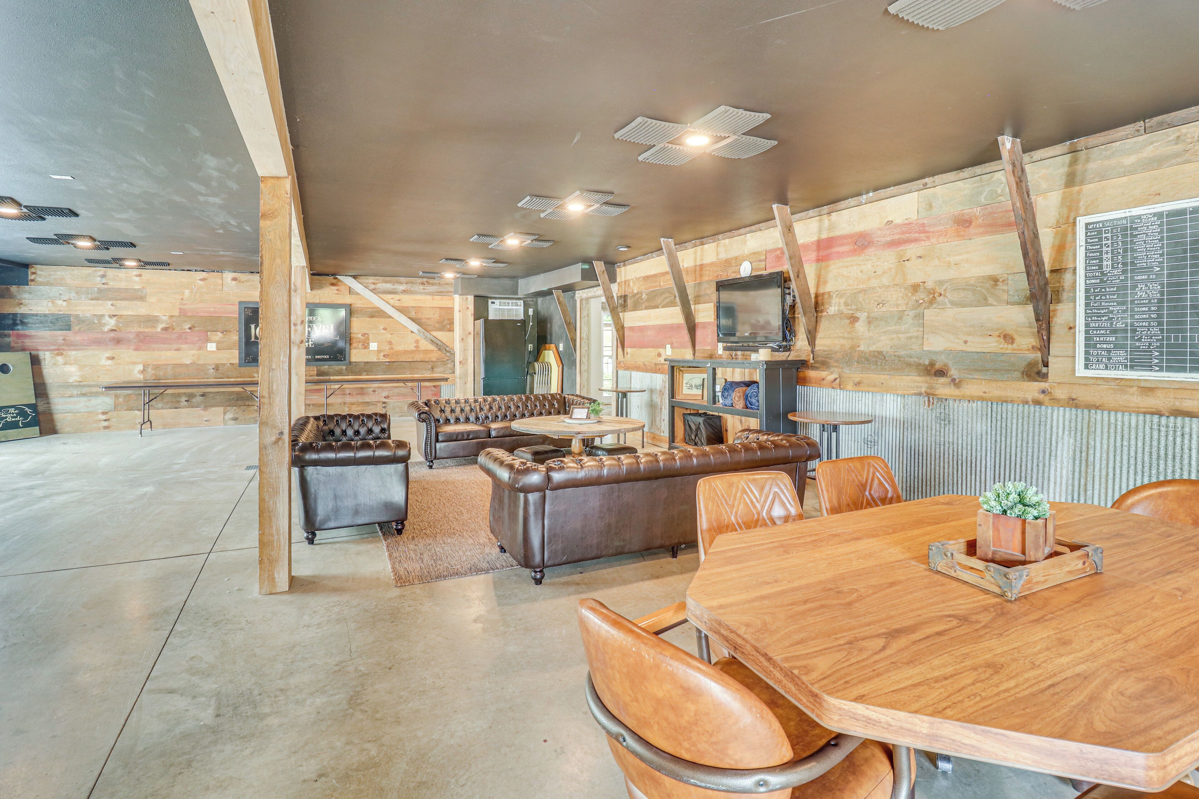 單棟房屋 (3 Bedrooms) | 內部