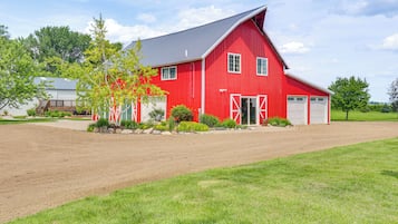 House (3 Bedrooms) | Front of property