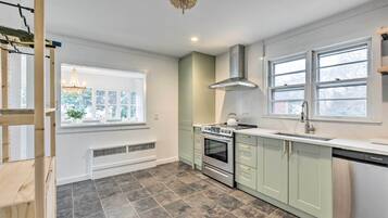 Ketuhar gelombang mikro, ketuhar, dapur, mesin basuh pinggan mangkuk