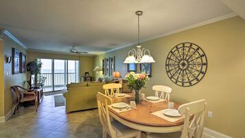 Apartment (2 Bedrooms) | Bahagian dalam