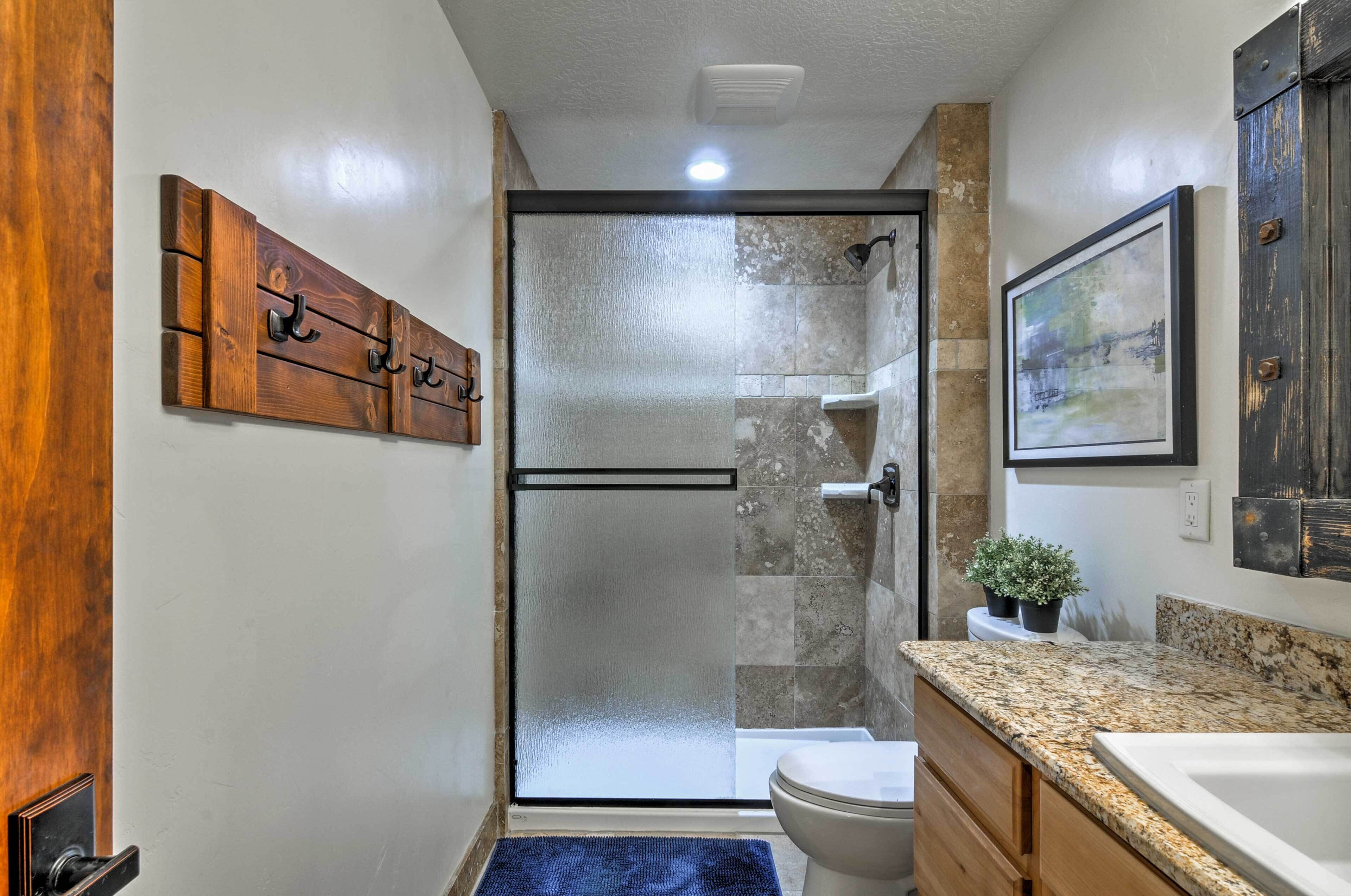 Luxe Home ~ 2 Mi to Bryce Canyon National Park!