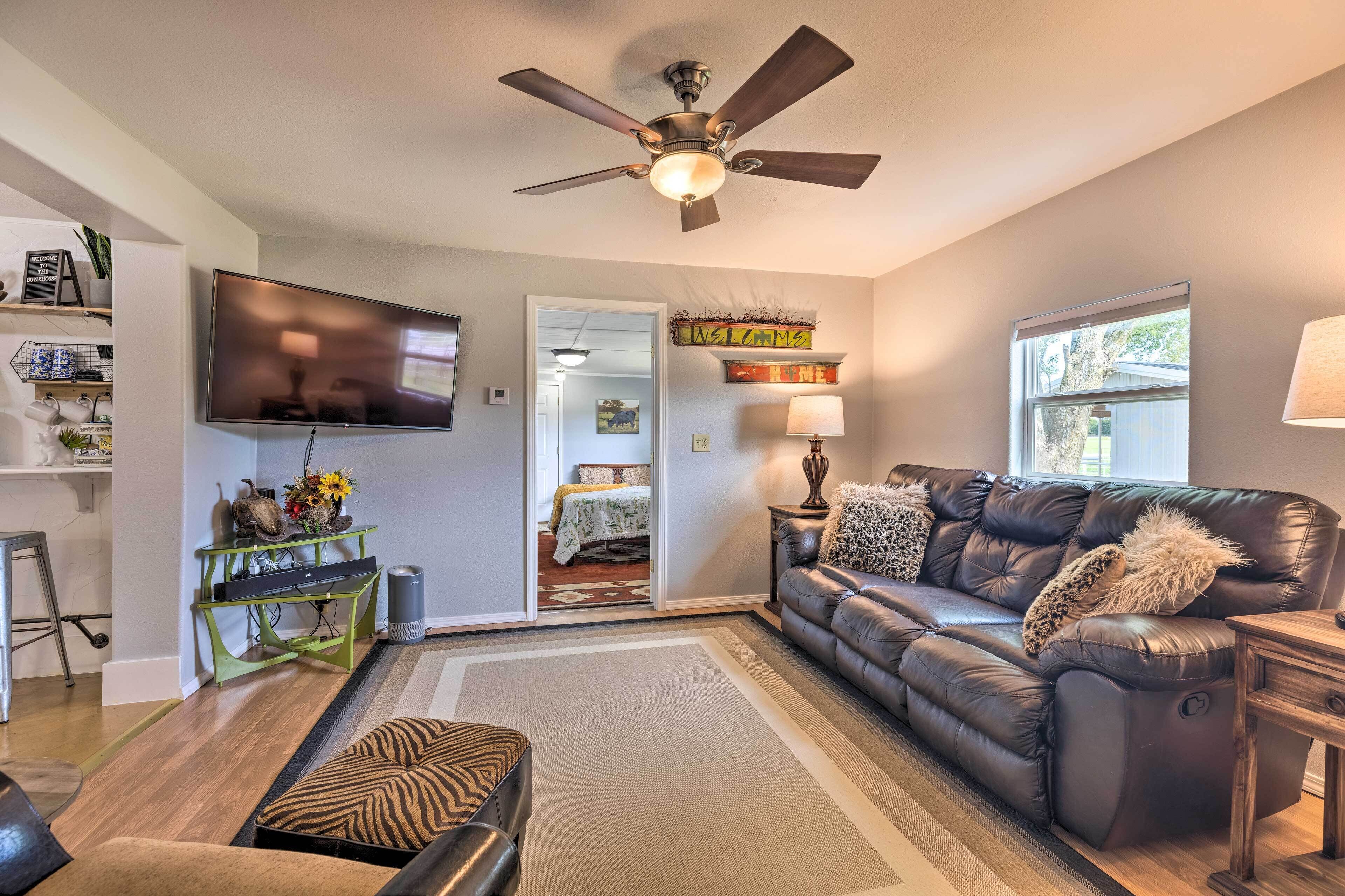 Carthage Family Home W/porch + Horse Boarding