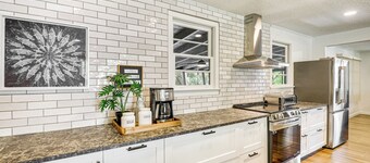 Charming Canalfront Retreat w/ Double Boat Slip!