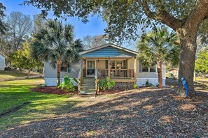 House (3 Bedrooms) | Interior - Atlantic Beach Home w/ Decks & Fire Pit (Atlantic Beach)