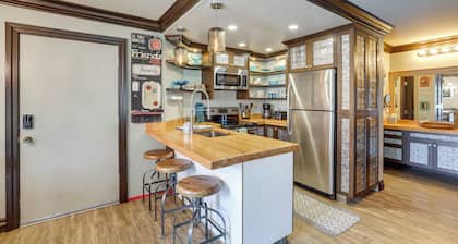 Walk to Giant Steps Lift - Brian Head Condo