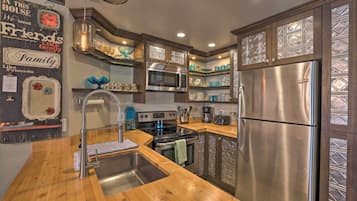 Apartment (1 Bedroom) | Interior