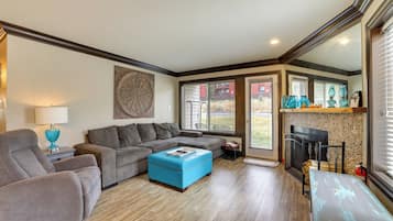 Apartment (1 Bedroom) | Interior