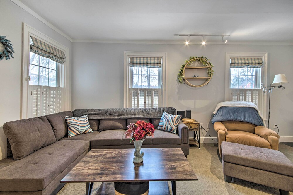 Charming Belfast Home, Walk to Downtown!