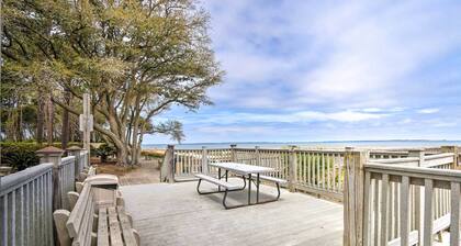 Sunroom + Beach Access: Hilton Head Condo