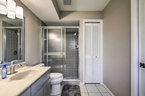 House (3 Bedrooms) | Bathroom | Shower