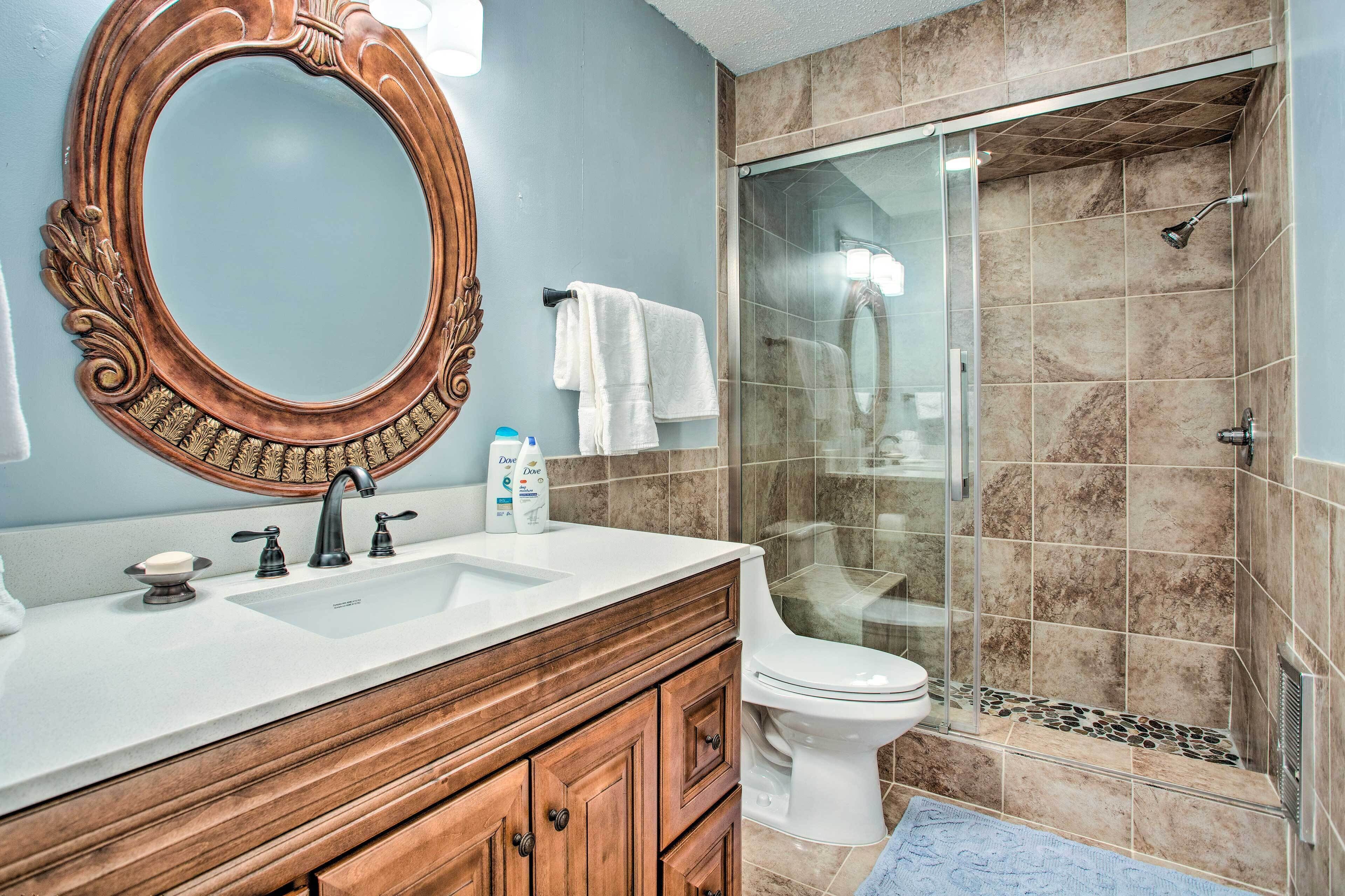 Cozy Enid Condo ~ 2 Mi to Historic Downtown!