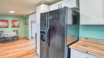 Cottage (2 Bedrooms) | Interior