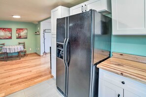 Cottage (2 Bedrooms) | Interior