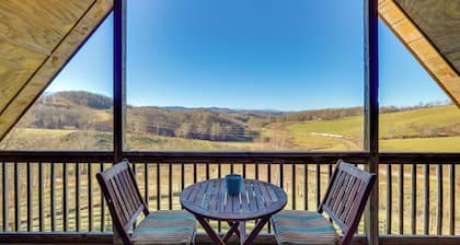 Decks, Panoramic Views! Mtn Retreat in Sparta