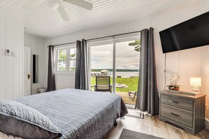 Cottage (3 Bedrooms) | Interior - Modern Torch Lake Cottage w/ Dock Near Ski Resorts (Rapid City)