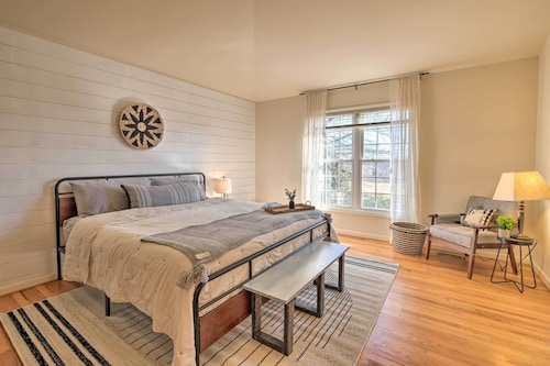 Pet-friendly Cottage With Game Room & Fire Pit!