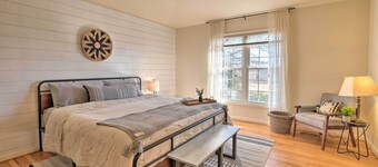 Pet-friendly Cottage With Game Room & Fire Pit!