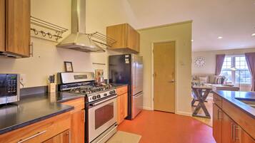 Cottage (2 Bedrooms) | Interior