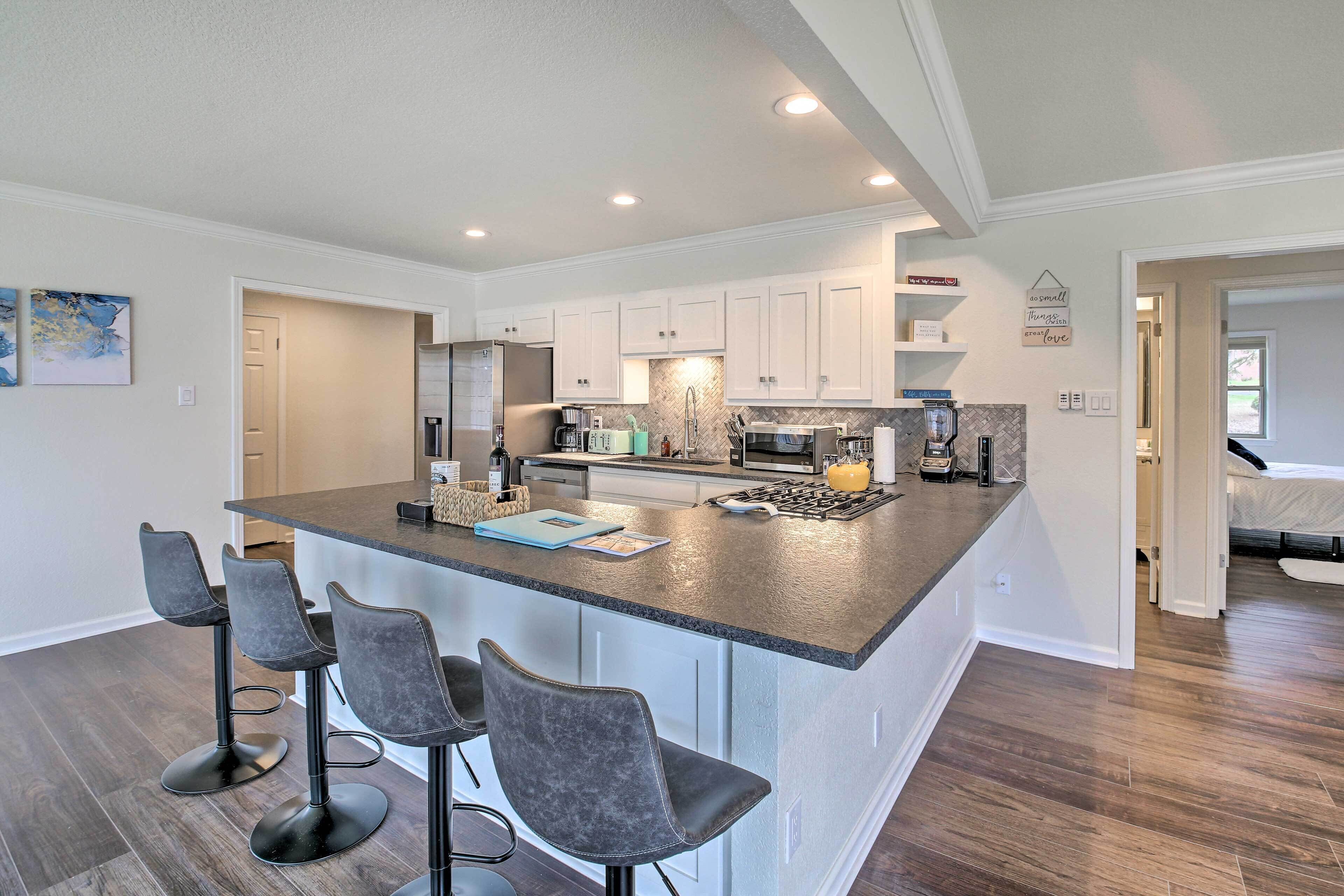 House (4 Bedrooms) | Interior