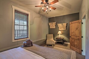 House (5 Bedrooms) | Interior