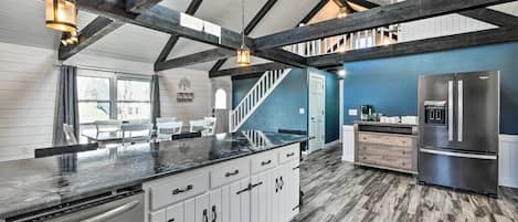 House (4 Bedrooms) | Interior