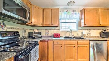 House (1 Bedroom) | Interior