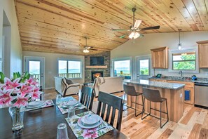 House (2 Bedrooms) | Interior - 'mountain Sky Escape' Murphy Cabin w/ Mtn Views (Murphy)