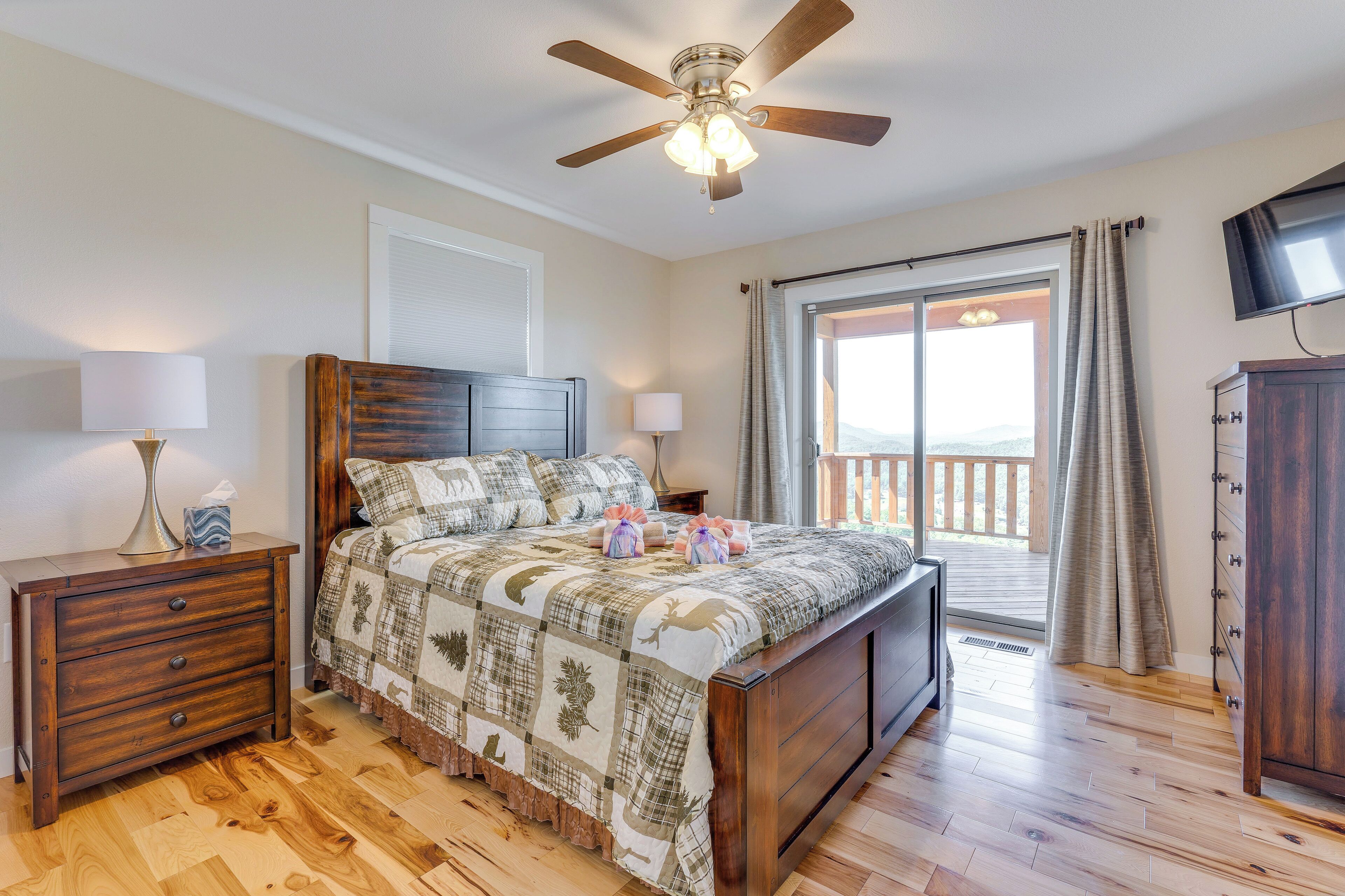 House (2 Bedrooms) | Interior