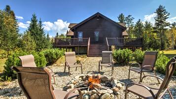 House (3 Bedrooms) | Property grounds