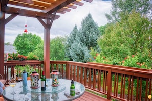 House (4 Bedrooms) | Front of property