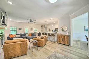 House (3 Bedrooms) | Interior - New Everything! Comfy Home w/ Deck & Trail Access! (Bella Vista)