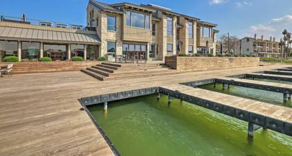 Modern Townhome w/ Patio, Next Door to Resort