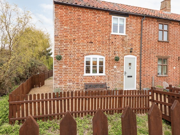 Holly Cottage - Sea Palling