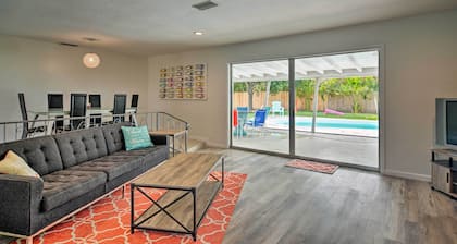 Sarasota Home w/ Large Backyard & Water Access