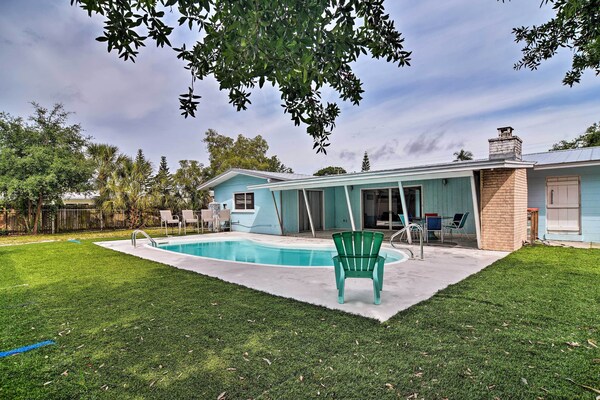 Sarasota Home W/ Large Backyard & Water Access - Sarasota