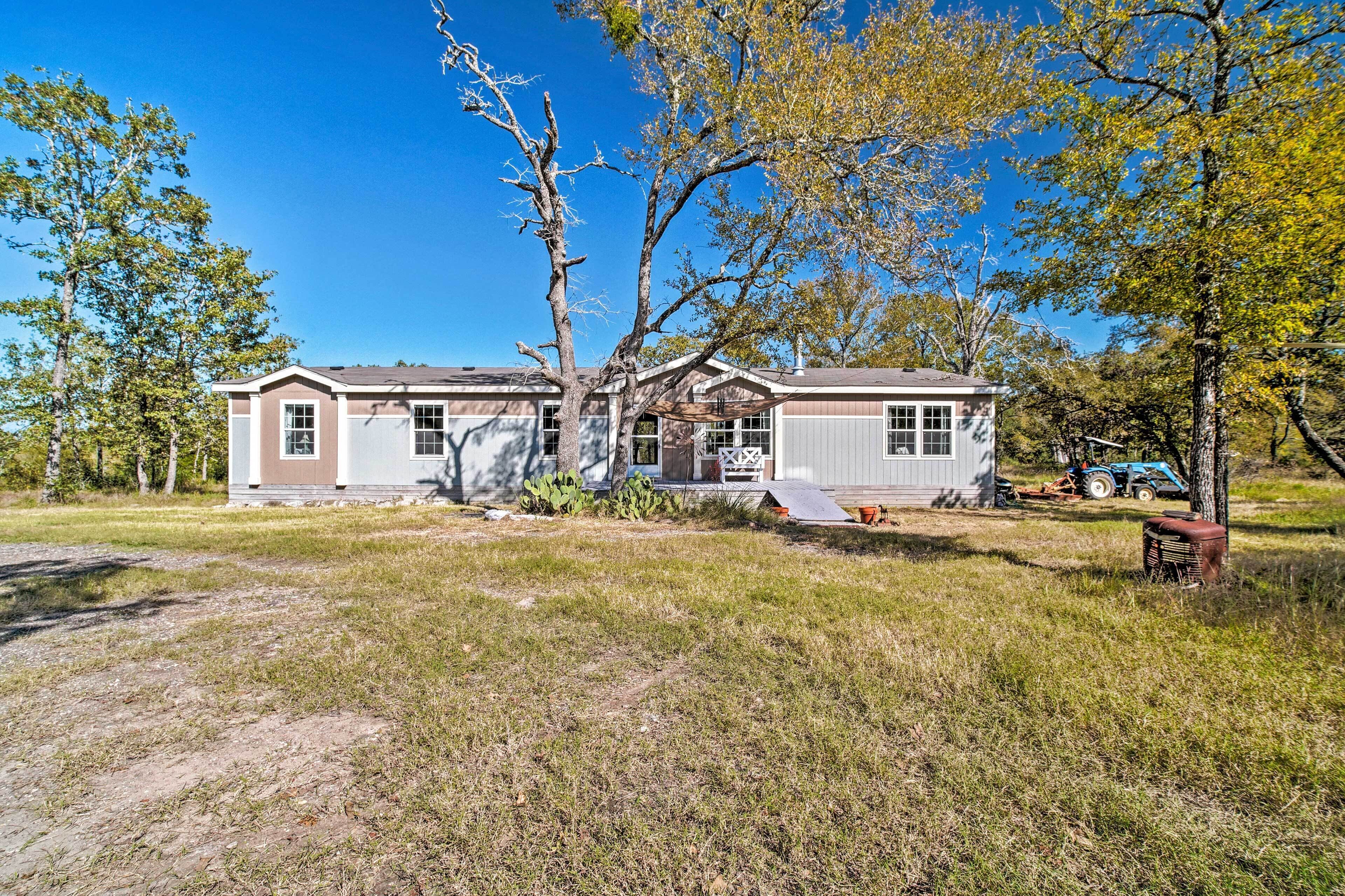 House (5 Bedrooms) | Interior