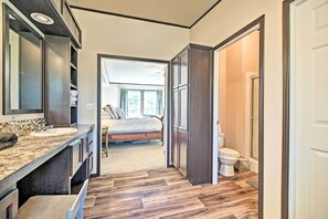 House (5 Bedrooms) | Interior - Calm Retreat w/ Ponds ~ 12 Mi to Somerville Lake (Somerville)