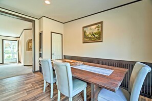 House (5 Bedrooms) | Interior - Calm Retreat w/ Ponds ~ 12 Mi to Somerville Lake (Somerville)