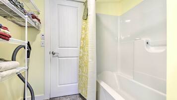 Casa (2 Bedrooms) | Interior