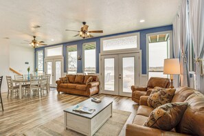 Casa (2 Bedrooms) | Interior