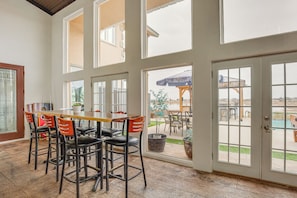 Casa (2 Bedrooms) | Interior