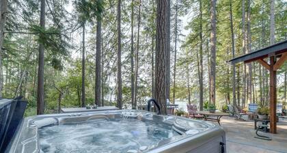 Bremerton Vacation Rental w/ Hot Tub & Lake Access