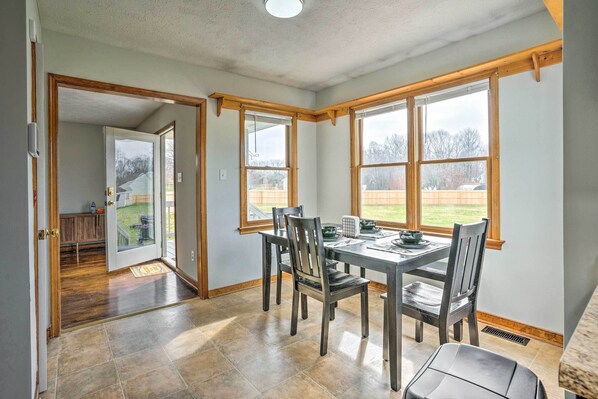 House (4 Bedrooms) | Interior